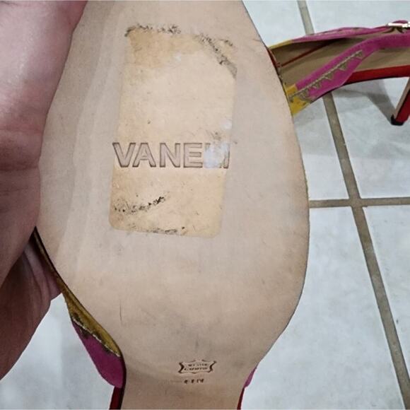 Vaneli Slingback‎ Pointed Toe Heels Suede Leather Red Yellow Pink 11 nARROW - Picture 9 of 11